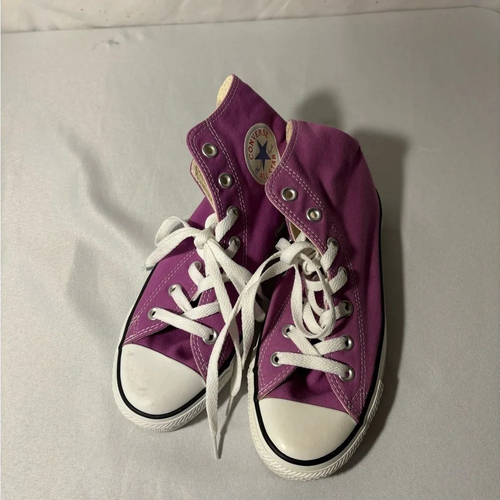 Converse ships business